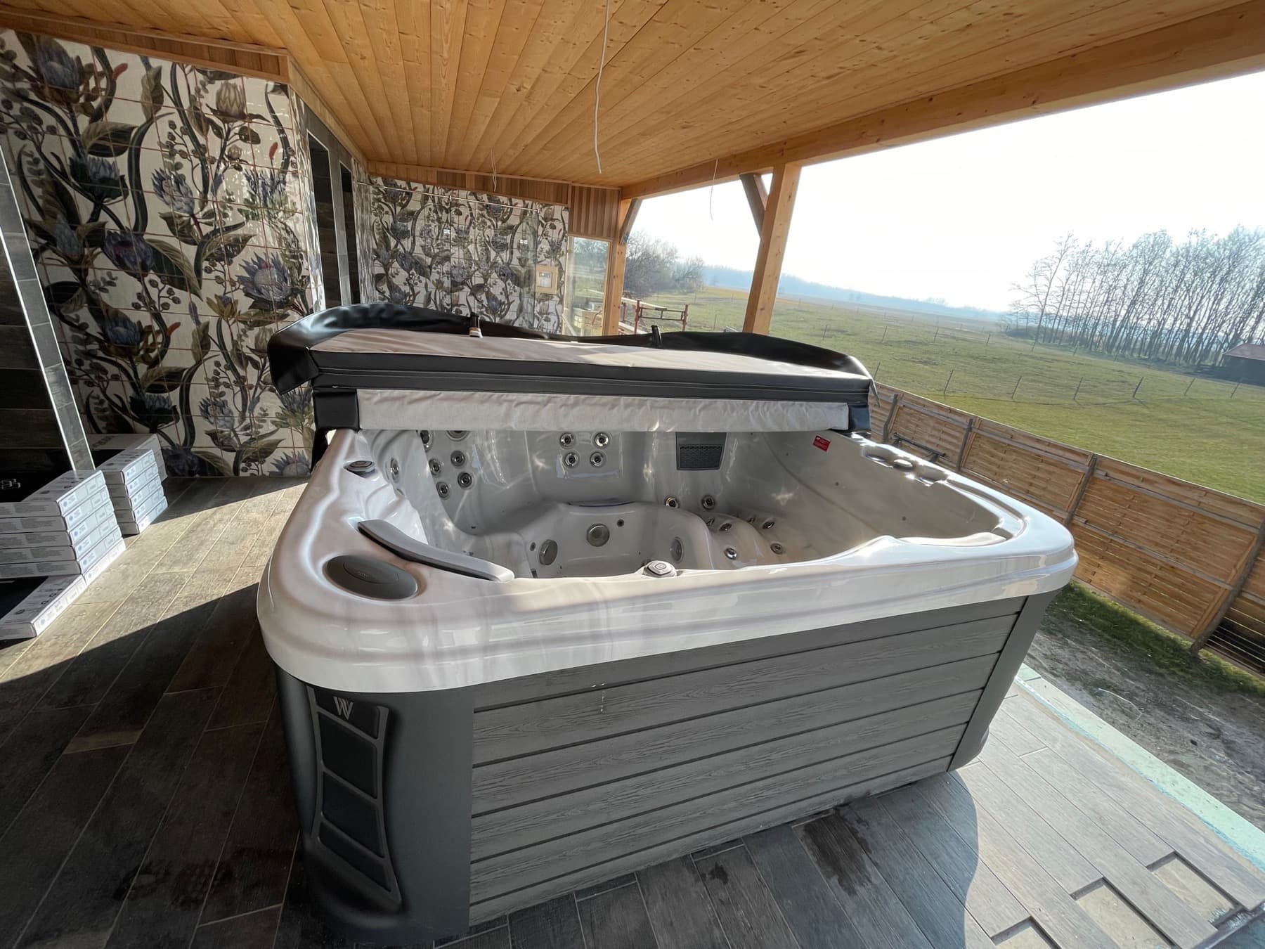 Jacuzzi